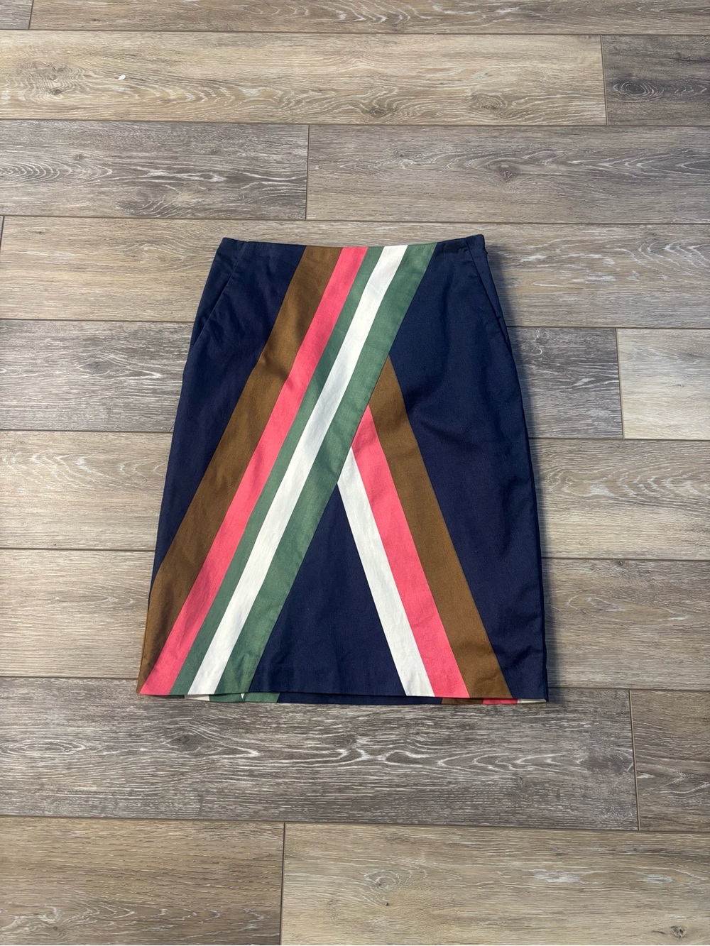 Boden Pencil Skirt Sz 4 Navy Stripe Office City Mod Retro Fun Whimsical Preppy